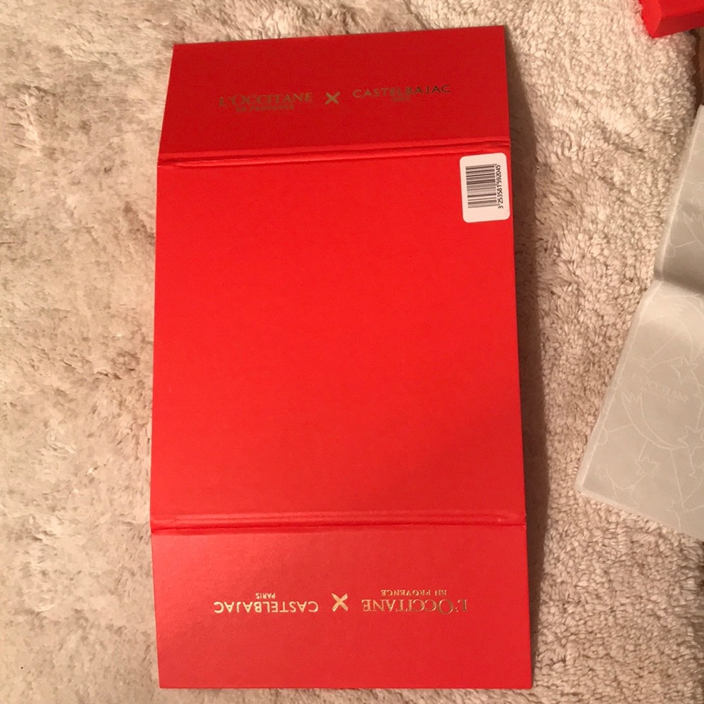 L’occitane red box - Picture 4 of 7